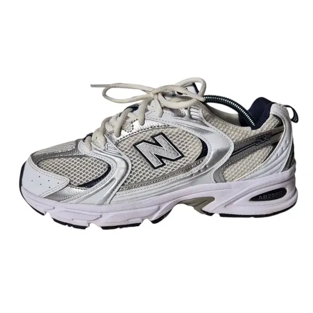 250) NEW BALANCE 뉴발란스 530 화이트