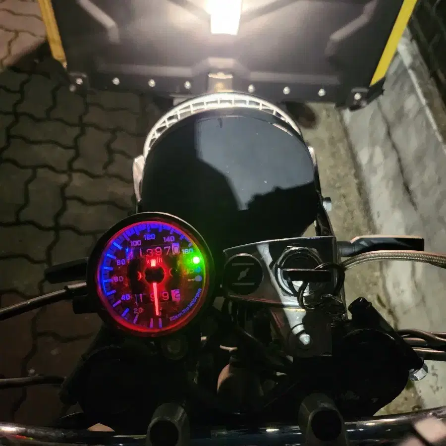 sym 울프 125cc 15년식 11,xxx km