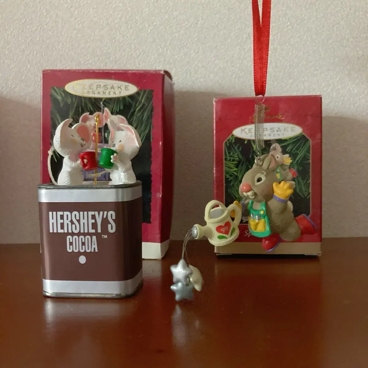 Hallmark Christmas Ornament Set Hershey's Kisses Silver