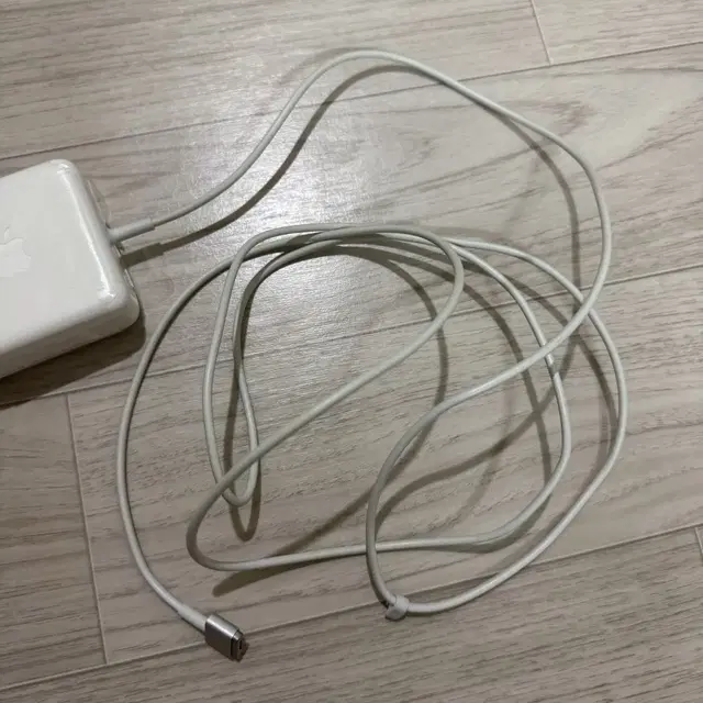 정품 Apple 45W Magsafe 2 전원 어댑터 MD592KH/A