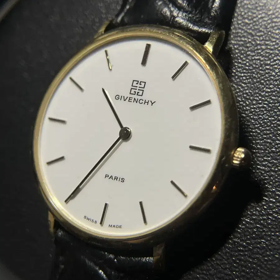 GIVENCHY  vintage watch