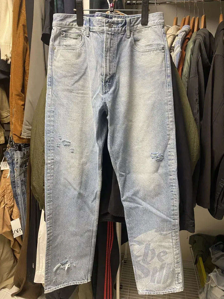 새상품 33사이즈 Etce x Mod9 Laser Washed Denim