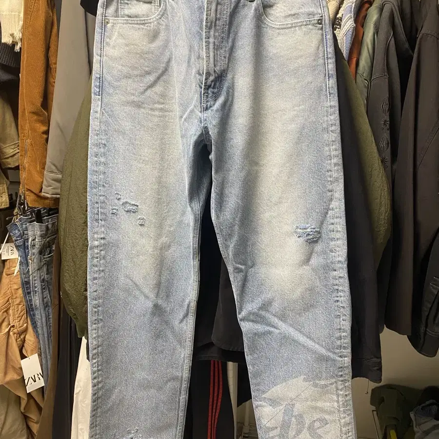 새상품 33사이즈 Etce x Mod9 Laser Washed Denim