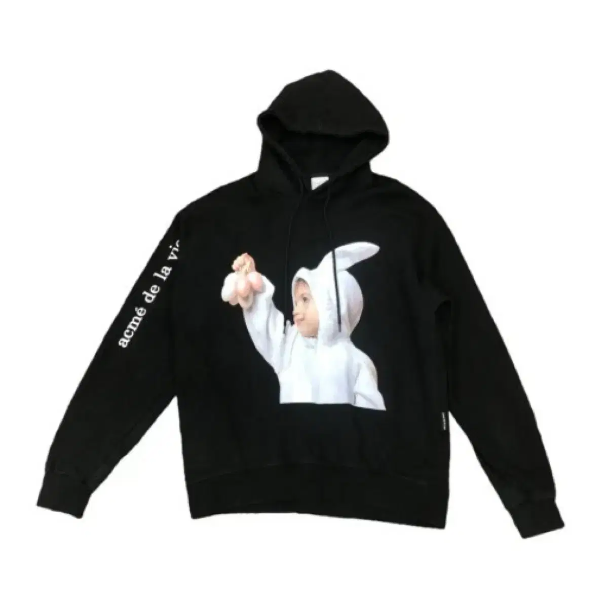 Akhmedravi Hoodie