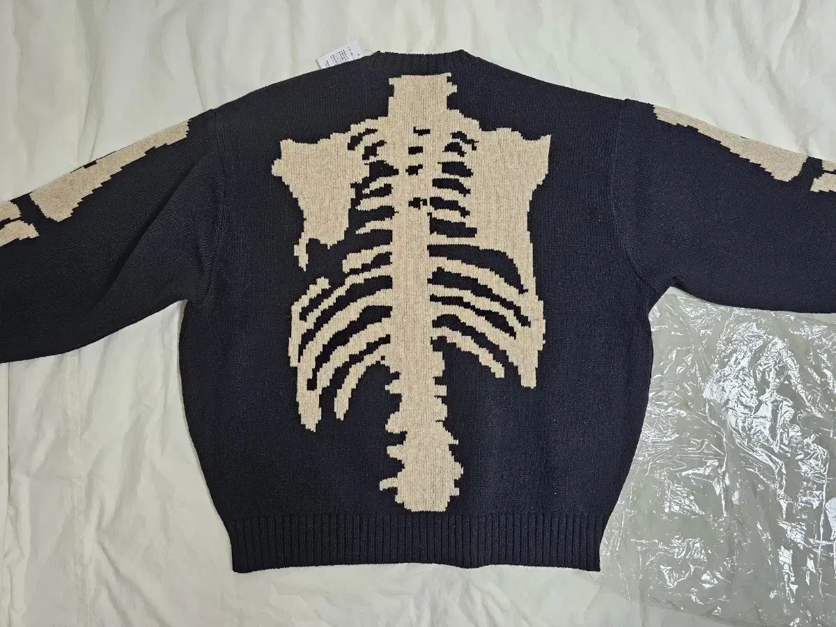 Capital Bone Knit Black One Size Sells