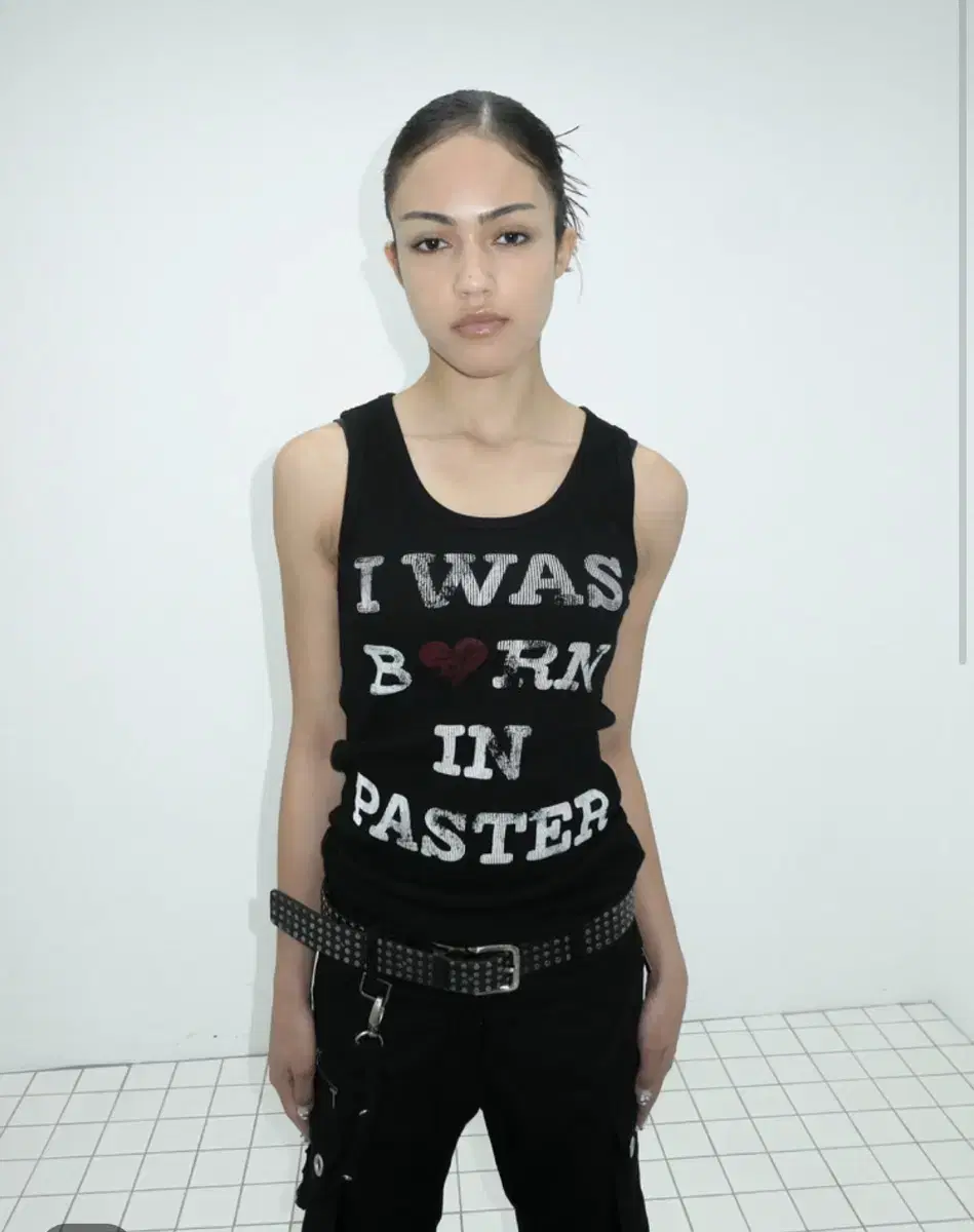 패스터 paster BORN IN SLEEVELESS, BLACK