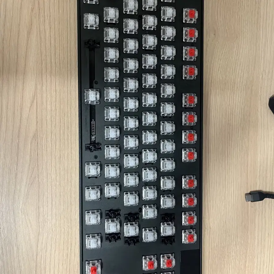 Apex pro tkl 팝니다ㅏ(마샬2 헤드폰 무료로 드려요)