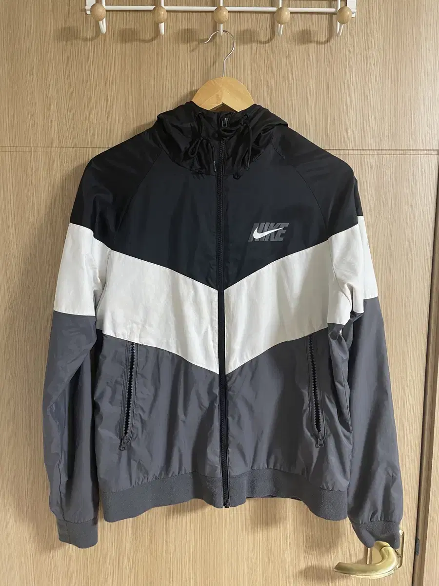 [S] Genuine Nike Nylon Jacket Windbreaker Windbreaker (M)