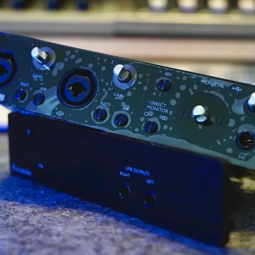 [판매완료] Focusrite Gen3 2i2 오디오인터페이스 새상품