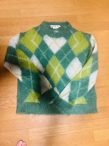 마르니 아가일 니트