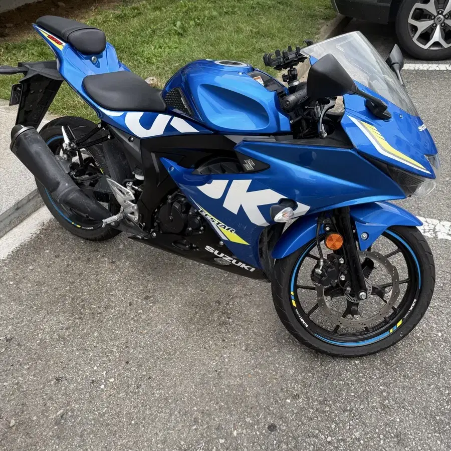 스즈키 GSX R125 gsxr125 순정 팝니다