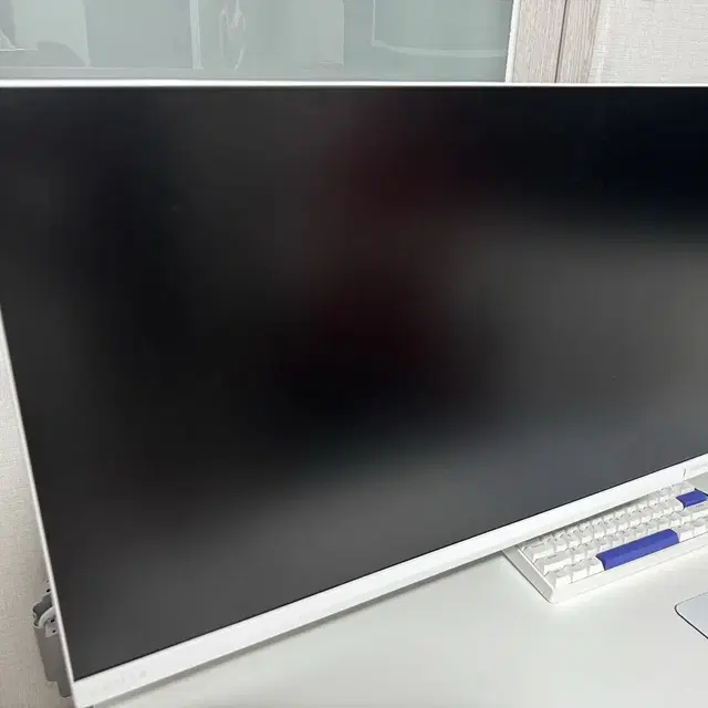 대구)필립스 에브니아 qhd 240hz 27M2N5511p 팝니다