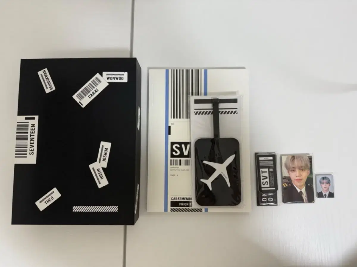 Seventeen Airlines 5 Year Membership kit full set Full Night