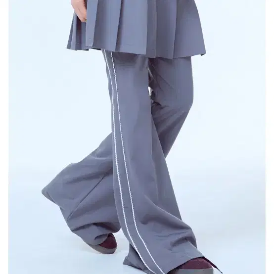 러브이즈트루 PA PLEATED SKIRT PANTS(GRAY)