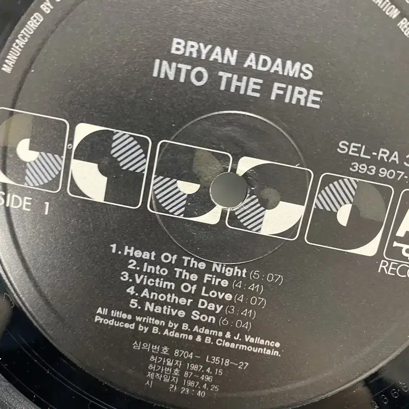 BRYAN ADAMS LP / C1652