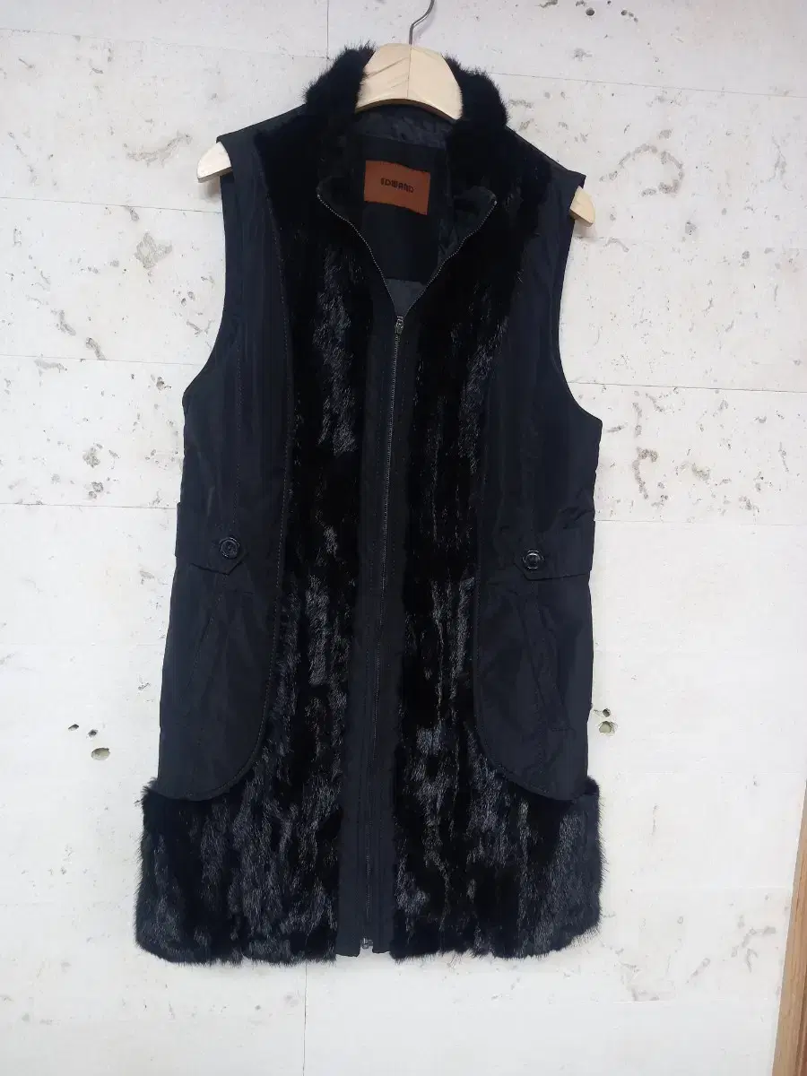 EDWARD EDWARD Natural Mink Colorblocked Vest-88