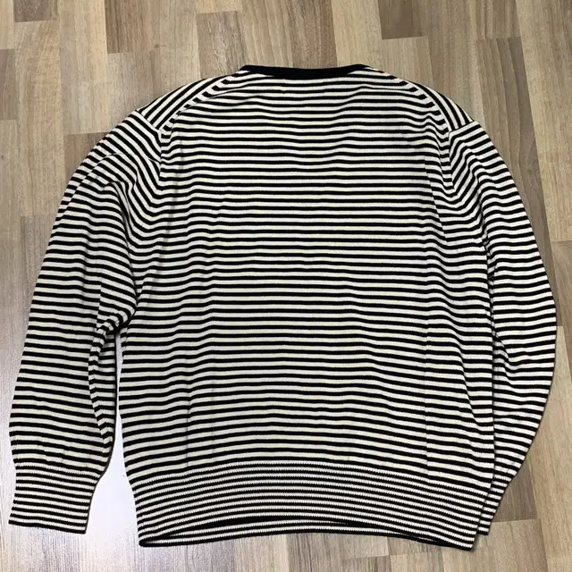 노멜렛 blanche v-neck stripe knit 2사이즈 니트