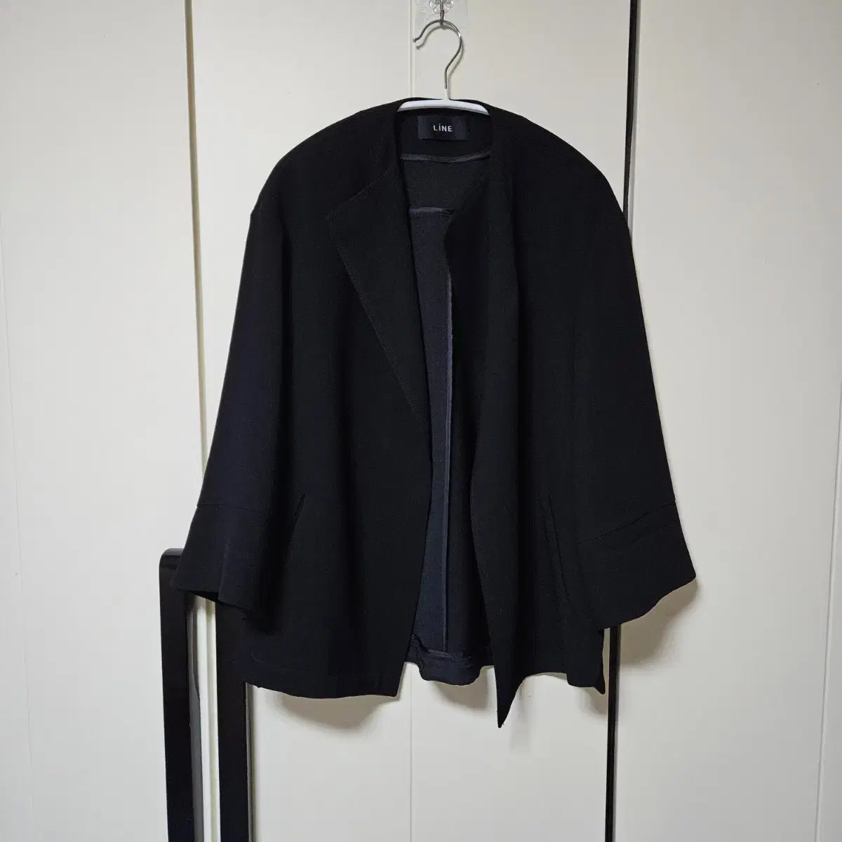 LINE LINE Capest black jacket