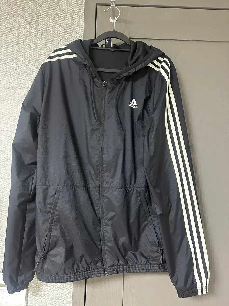 adidas Windbreaker ESS WIND JACKET - XL