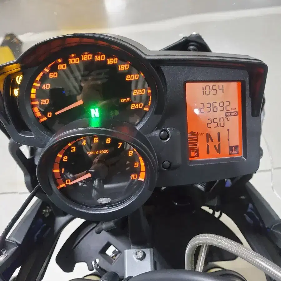 F800gs 신차급 컨디션입니다