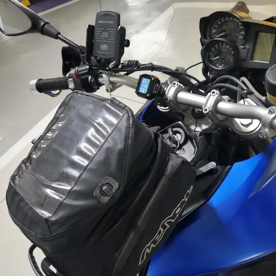 F800gs 신차급 컨디션입니다