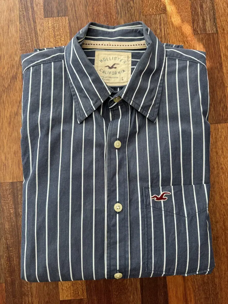 Hollister (Genuine) Men's Shirt Southern