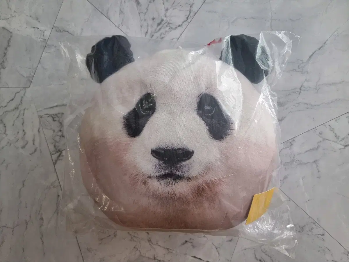 (Sale Price) Fubao Wang Daoli Face Cushion