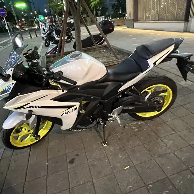 18년식 야마하 YZF-R3