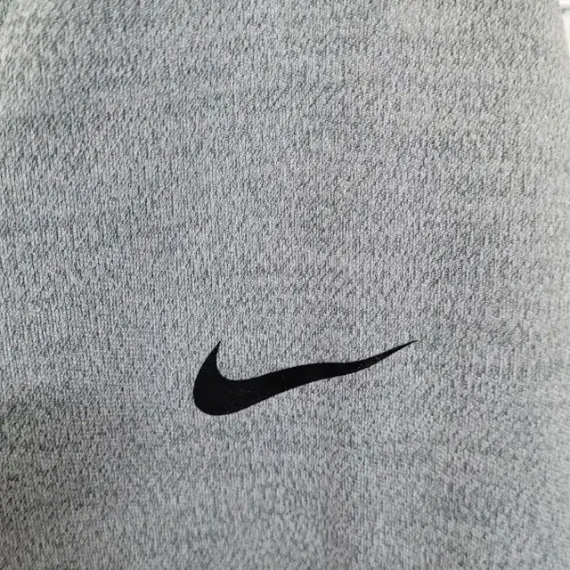 [S]NIKE 나이키해외판 그레이 포켓지퍼디테일 남성골프웨어 스판티셔츠