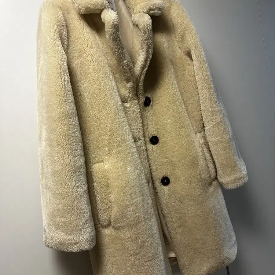 망고 코트,mango coat,망고 퍼코트,여성코트