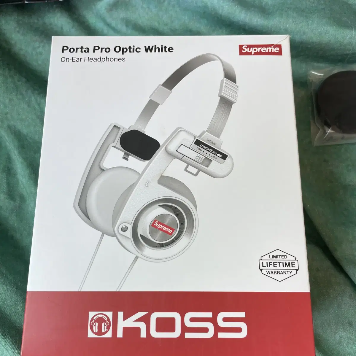 [중고]Supreme x Koss Headphones White