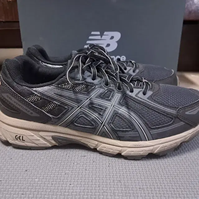 아식스asics Gel venture6 265스니커즈운동화단화