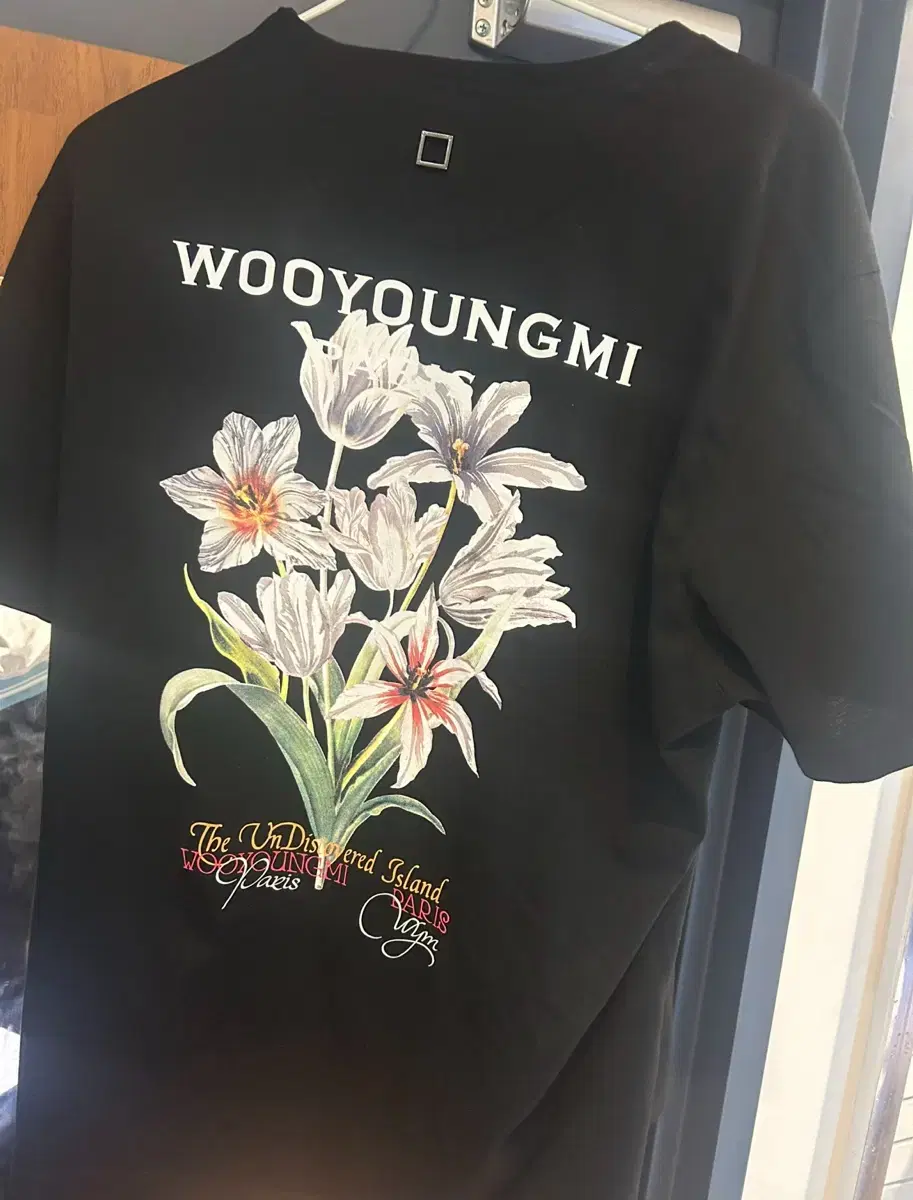 Wooyoung Mi Flower 52 Size Short Sleeve T-shirt