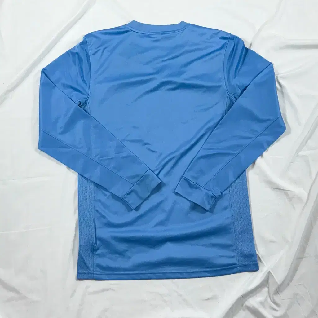 Nike blue t-shirt