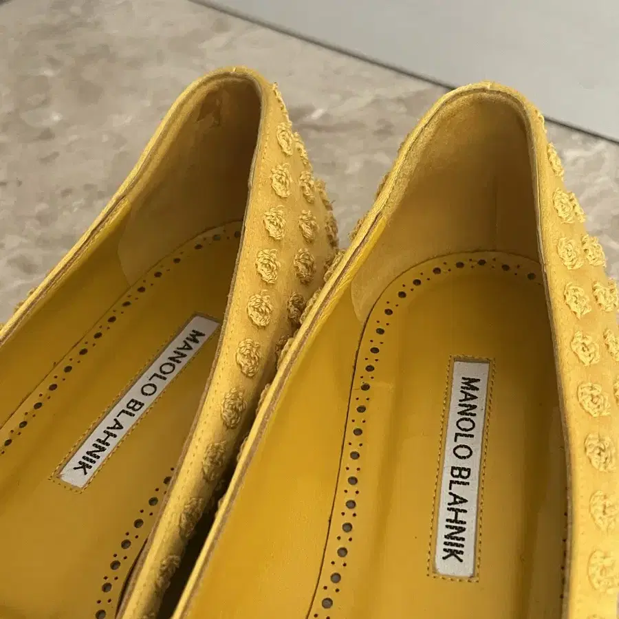 마놀로 블라닉 항기시 플랫 Manolo Blahnik flats