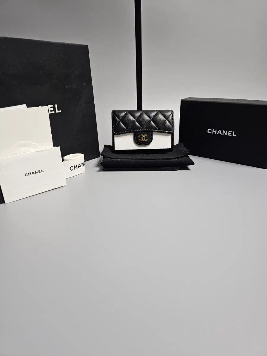 Chanel Classic Keum Lambskin Flap kard Wallet Black [with Chip]