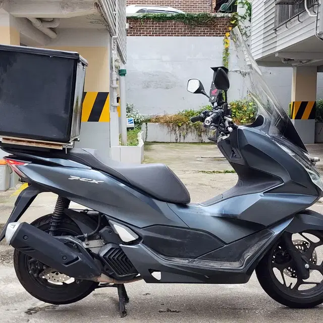 22년식 PCX125 ABS 배달세팅 팝니다