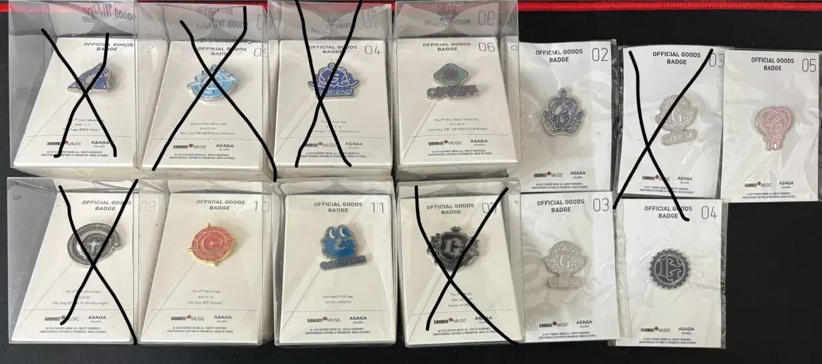 Gfriend album sells logo badges