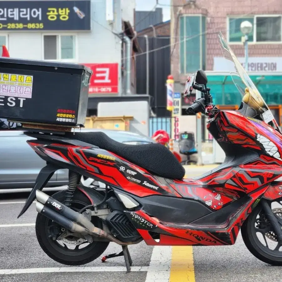 pcx125 2021년 풀데칼,익실구변차량 급매합니다