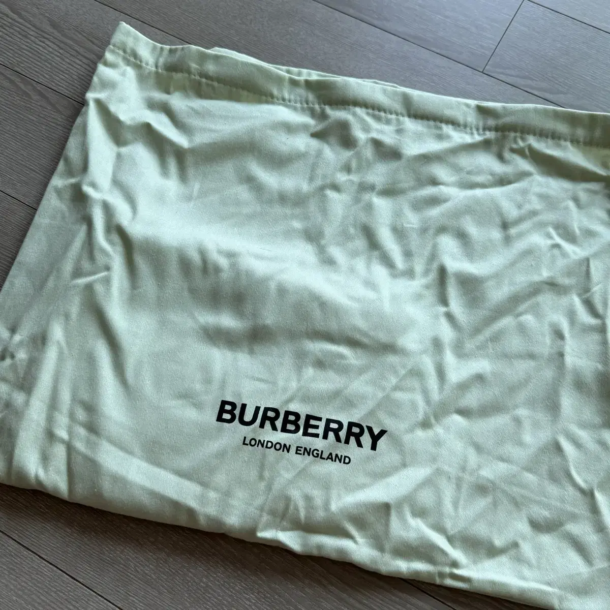 (새상품) burberry 버버리 머레이 슬링백 숄더백 크로스백