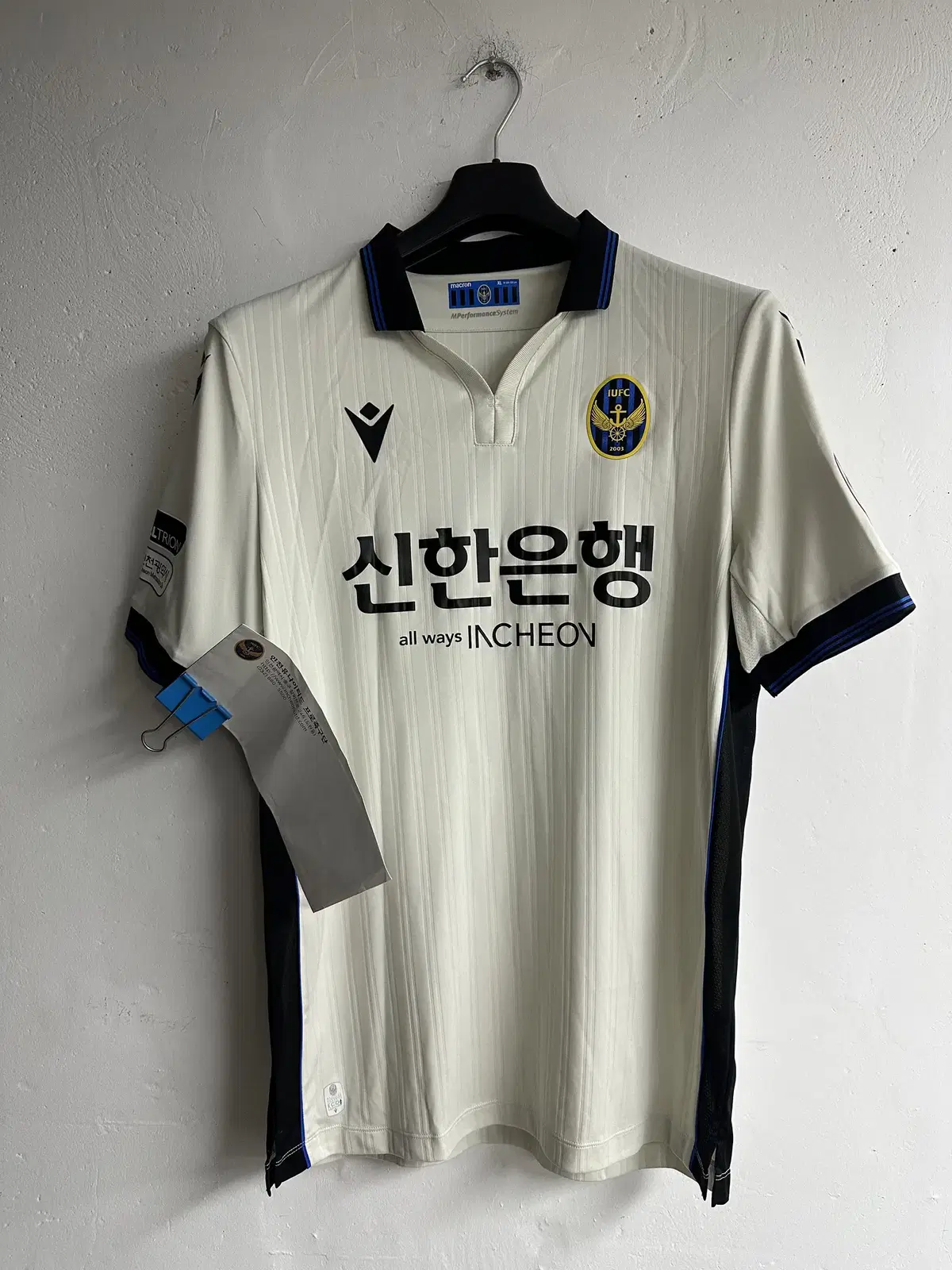 K-League Incheon United 2022 Away Shirt XL with Aguilar in action