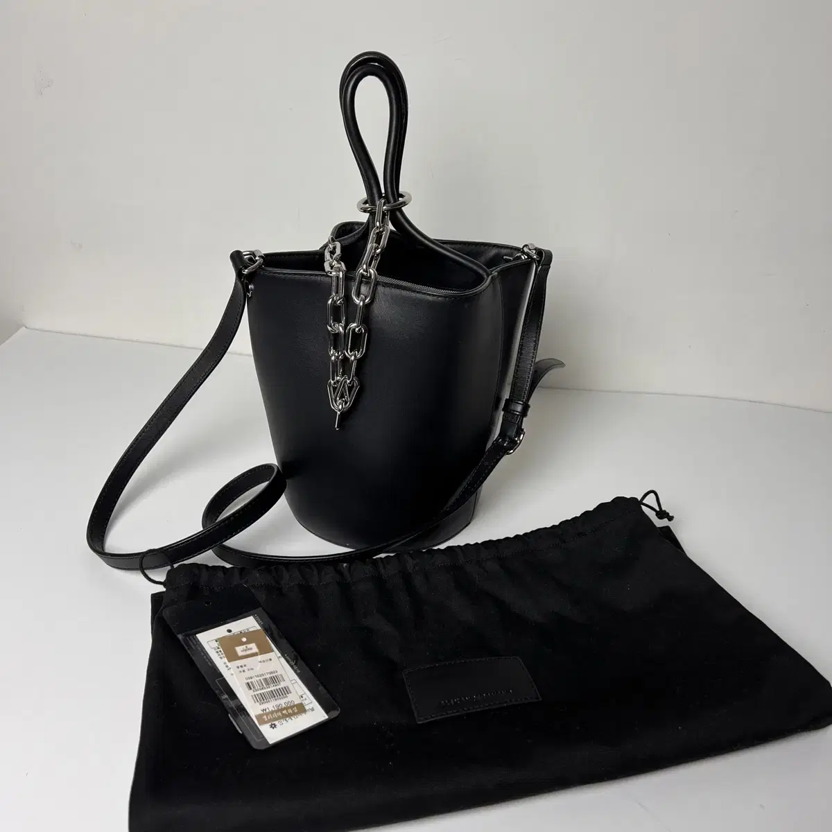 알렉산더왕 Roxy Leather Bucket Bag