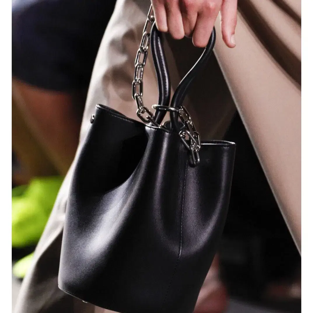 알렉산더왕 Roxy Leather Bucket Bag