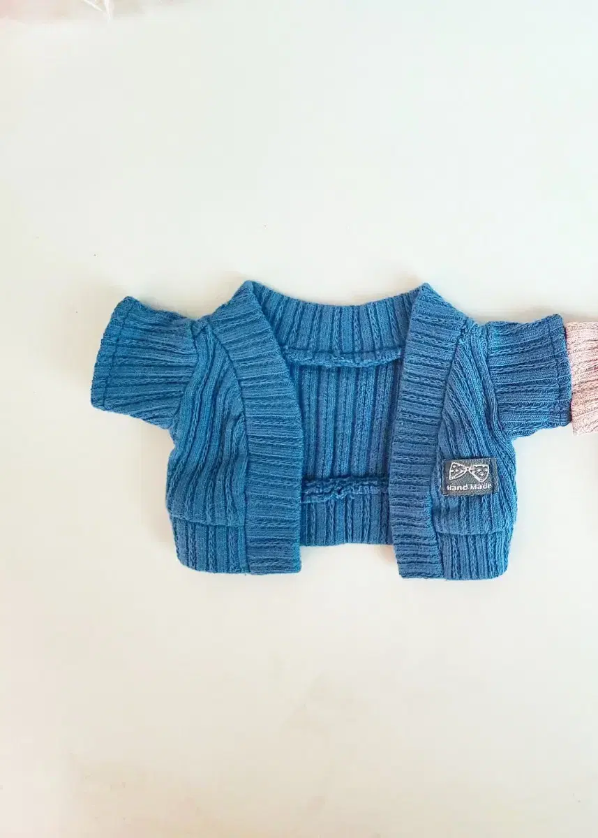 20cm bloo Indigo pink cardigan wts (price per piece)