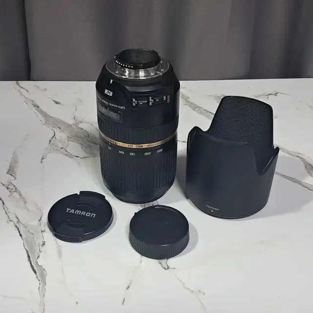 탐론 렌즈 SP 70-300mm Di VC USD 니콘마운트