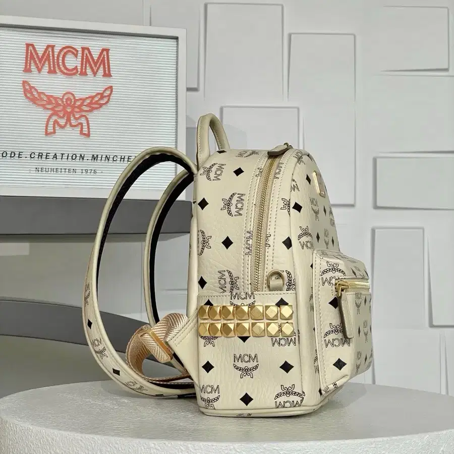 엠씨엠 백팩 MCM Stark Backpack Beige