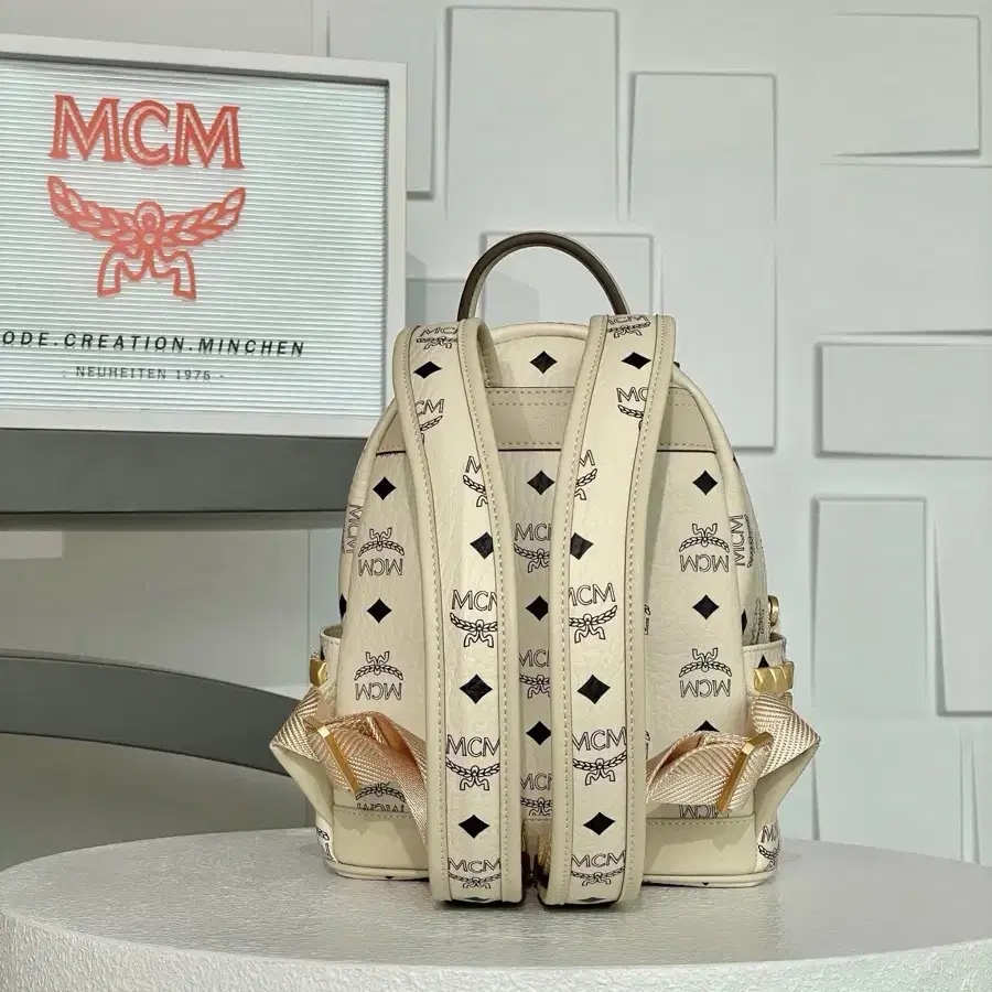 엠씨엠 백팩 MCM Stark Backpack Beige