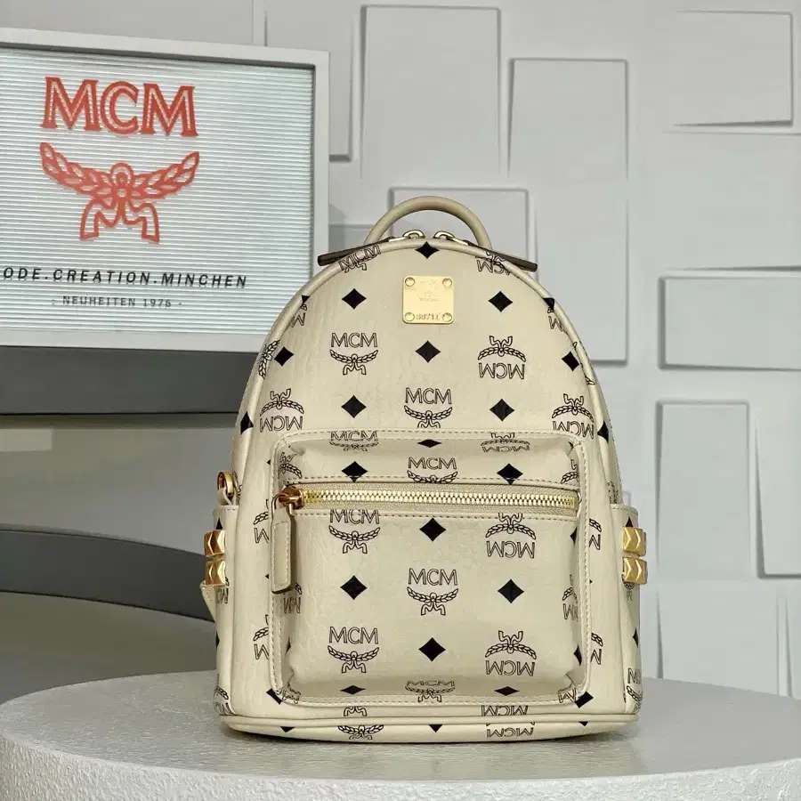 엠씨엠 백팩 MCM Stark Backpack Beige