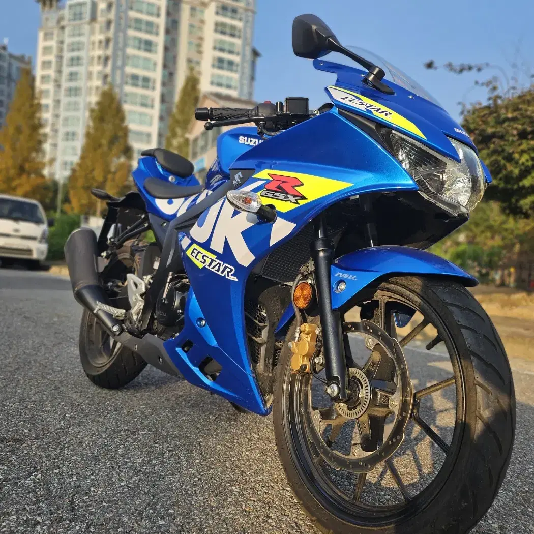 A급 신차컨디션 스즈키 gsx-r125 24년형 1천키로 최저가 판매!!