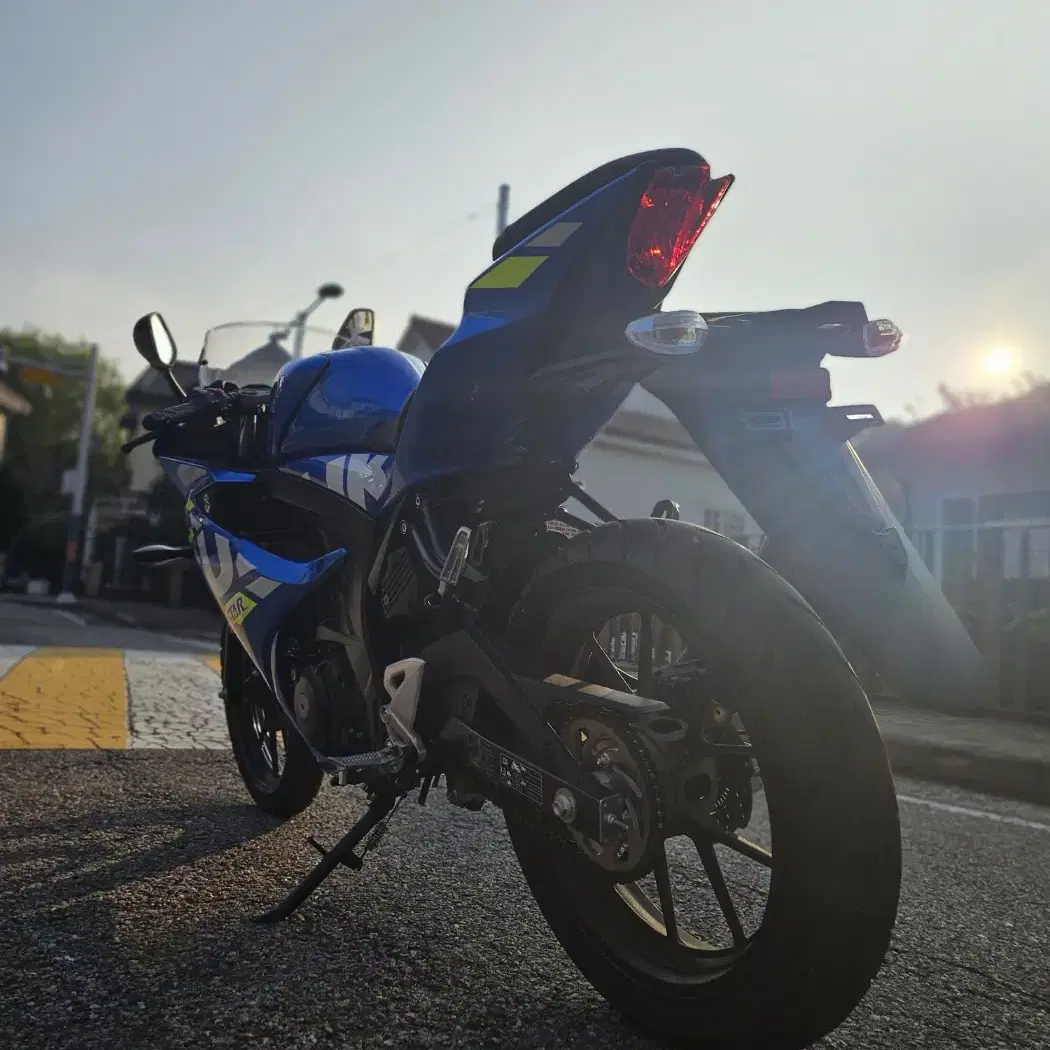 A급 신차컨디션 스즈키 gsx-r125 24년형 1천키로 최저가 판매!!